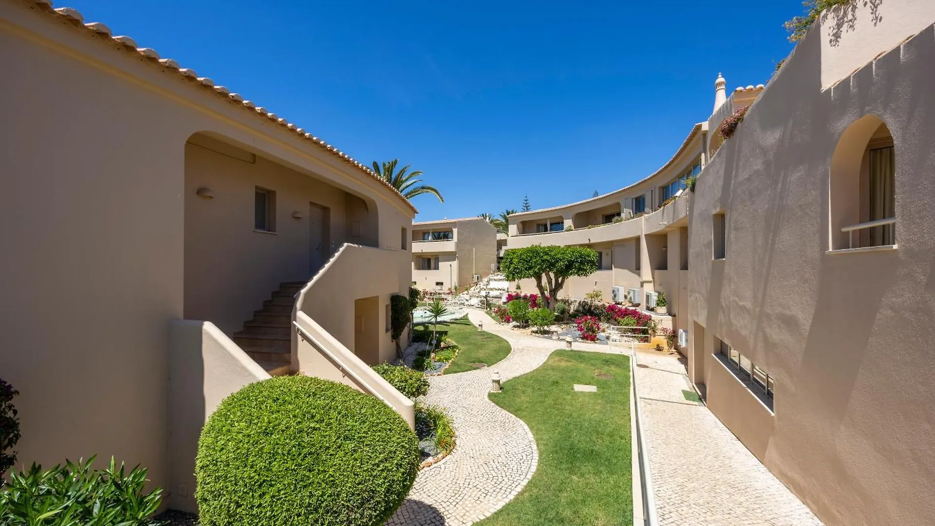 Vila Palmeira Beach Resort Apartment