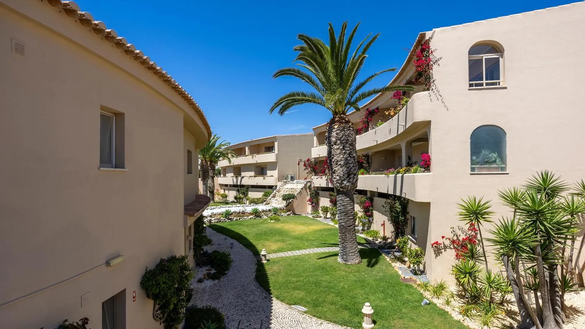Apartment Vila Palmeira Beach Resort